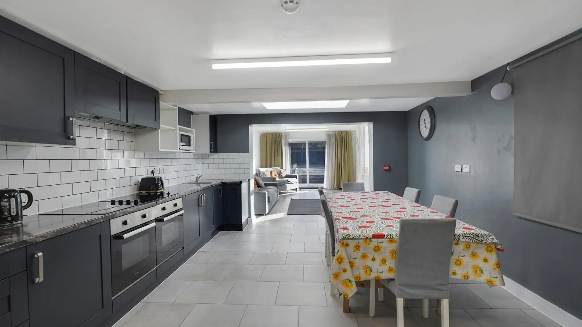 Homestay Place To Stay In Longbridge Barking